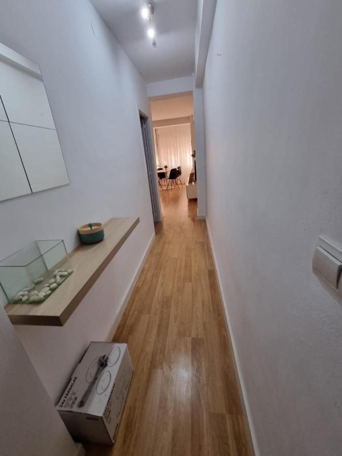 Holidays2Malaga 2 Bedroom Armengual De La Mota Close Shopping Center ภายนอก รูปภาพ